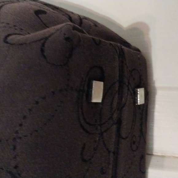 Thirty-One "R" Purse - Picture 3 of 7